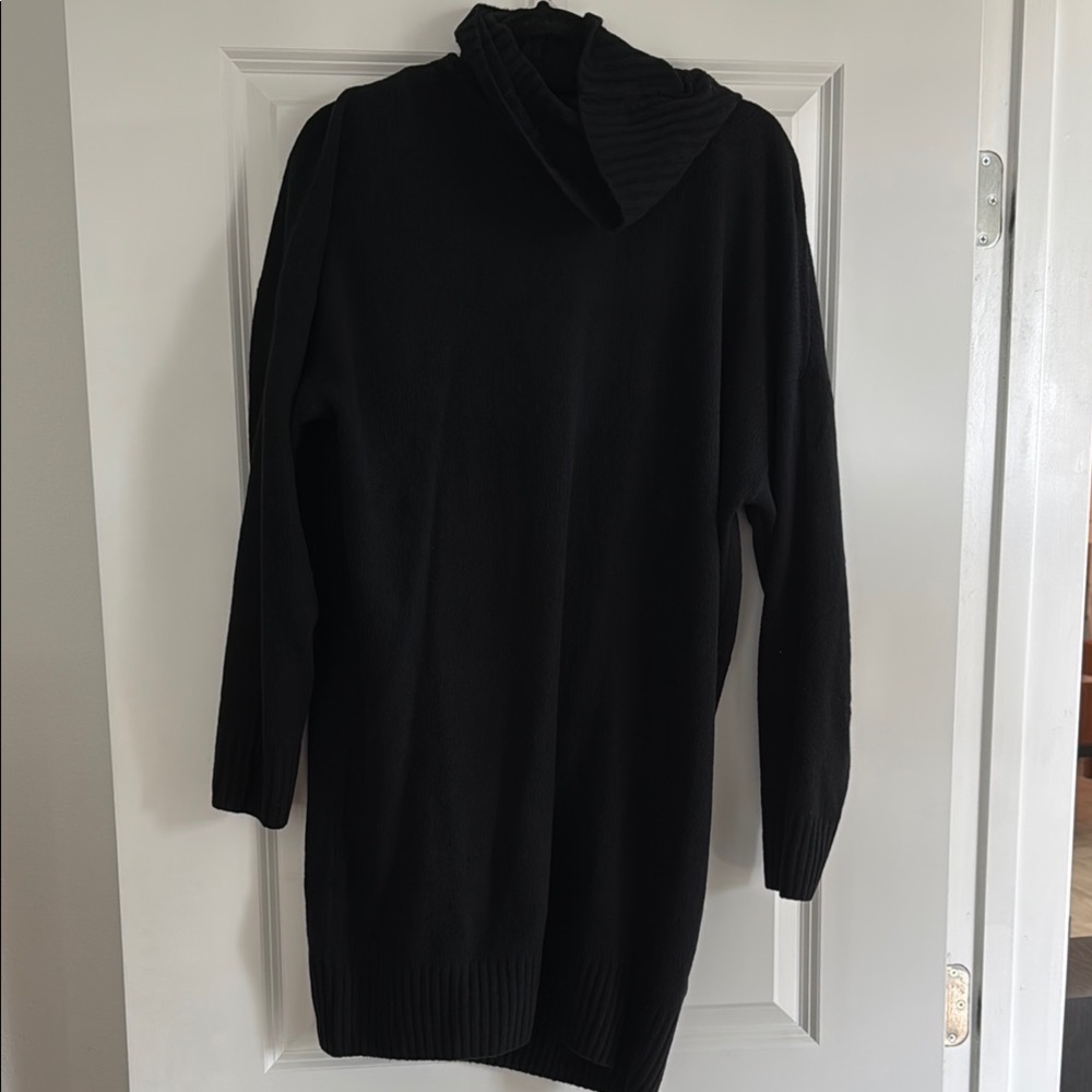 GAP Black Long Sleeve Dress